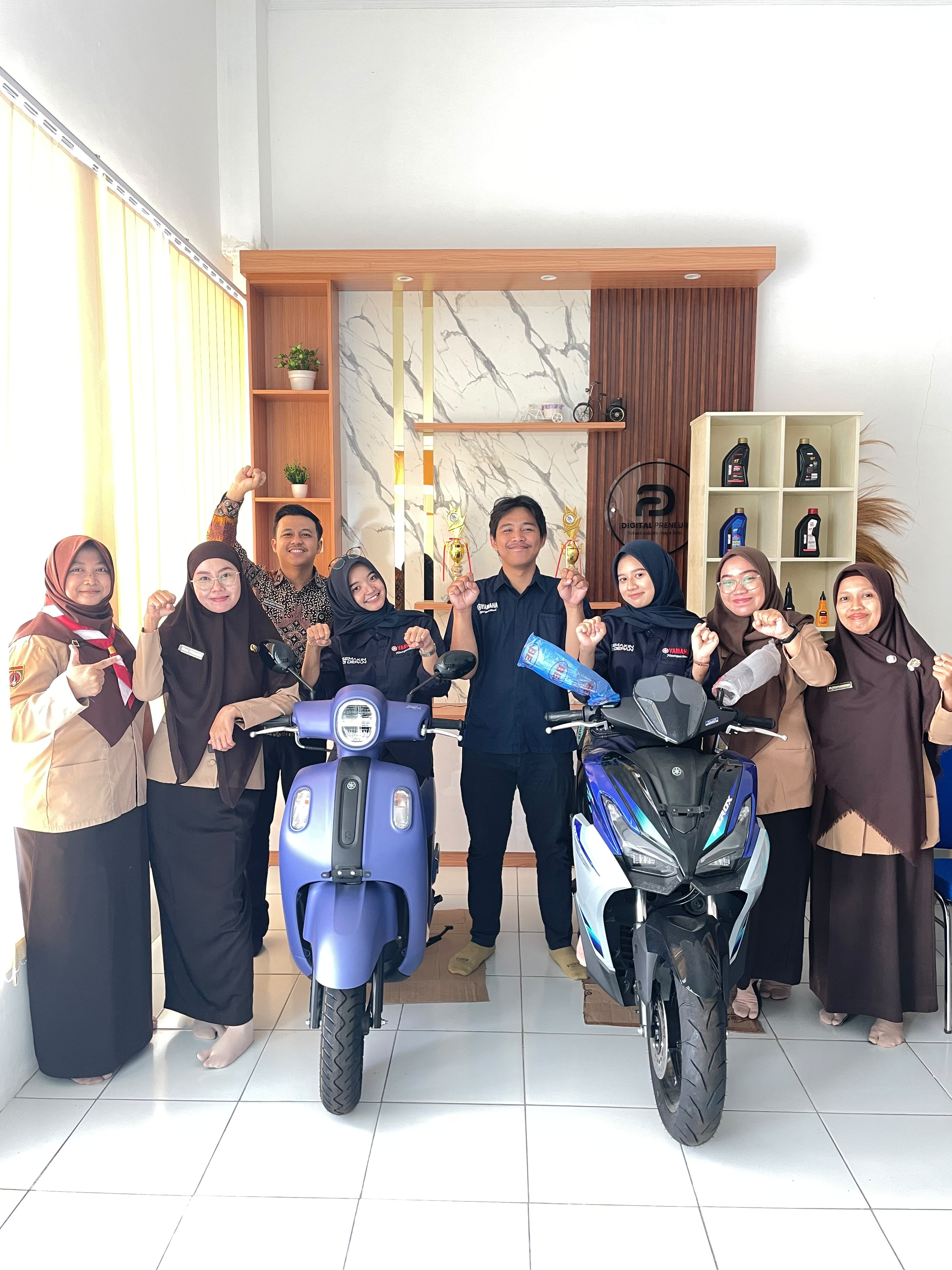 Guru Tamu Yamaha Teguh Putra Mandiri Purwokerto di SMK Negeri 1 Rembang Purbalingga: Bekali Siswa Pemasaran dengan Product Knowledge, Strategi Sales, dan Pelayanan Prima