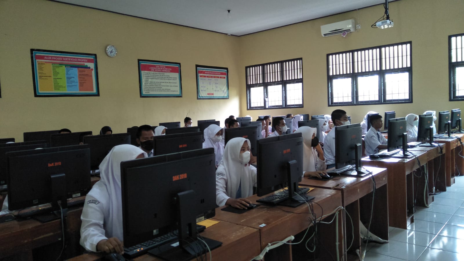 /web/images/1.jpeg