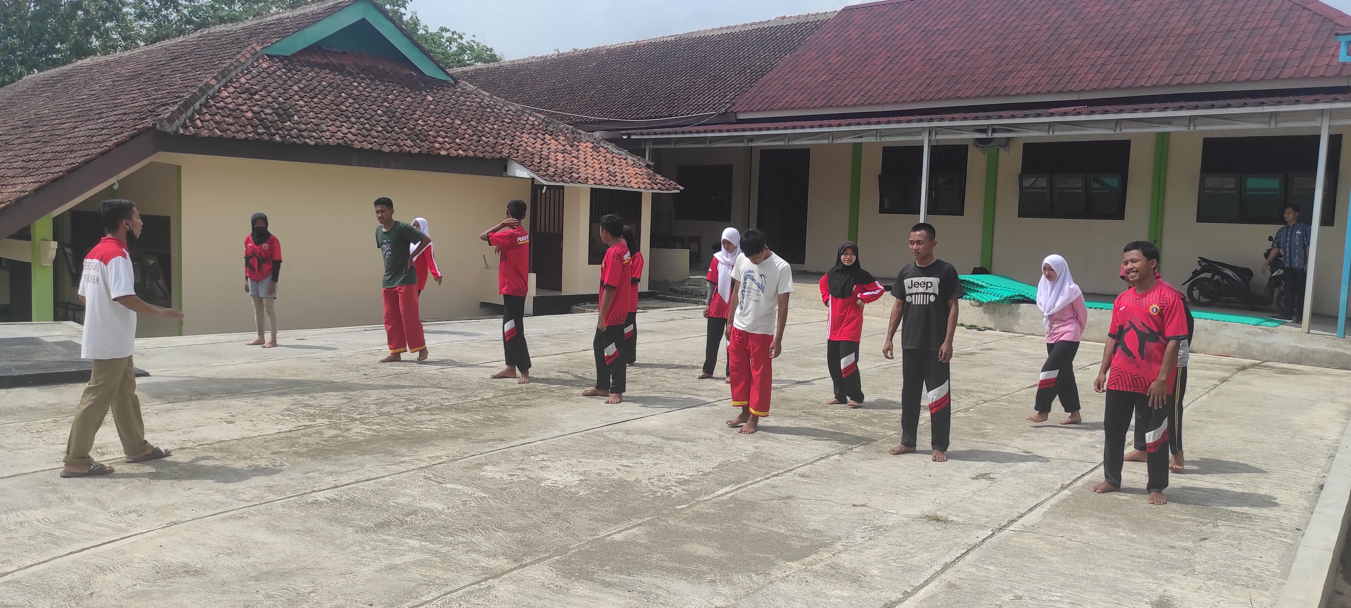 /web/images/silat1.jpg