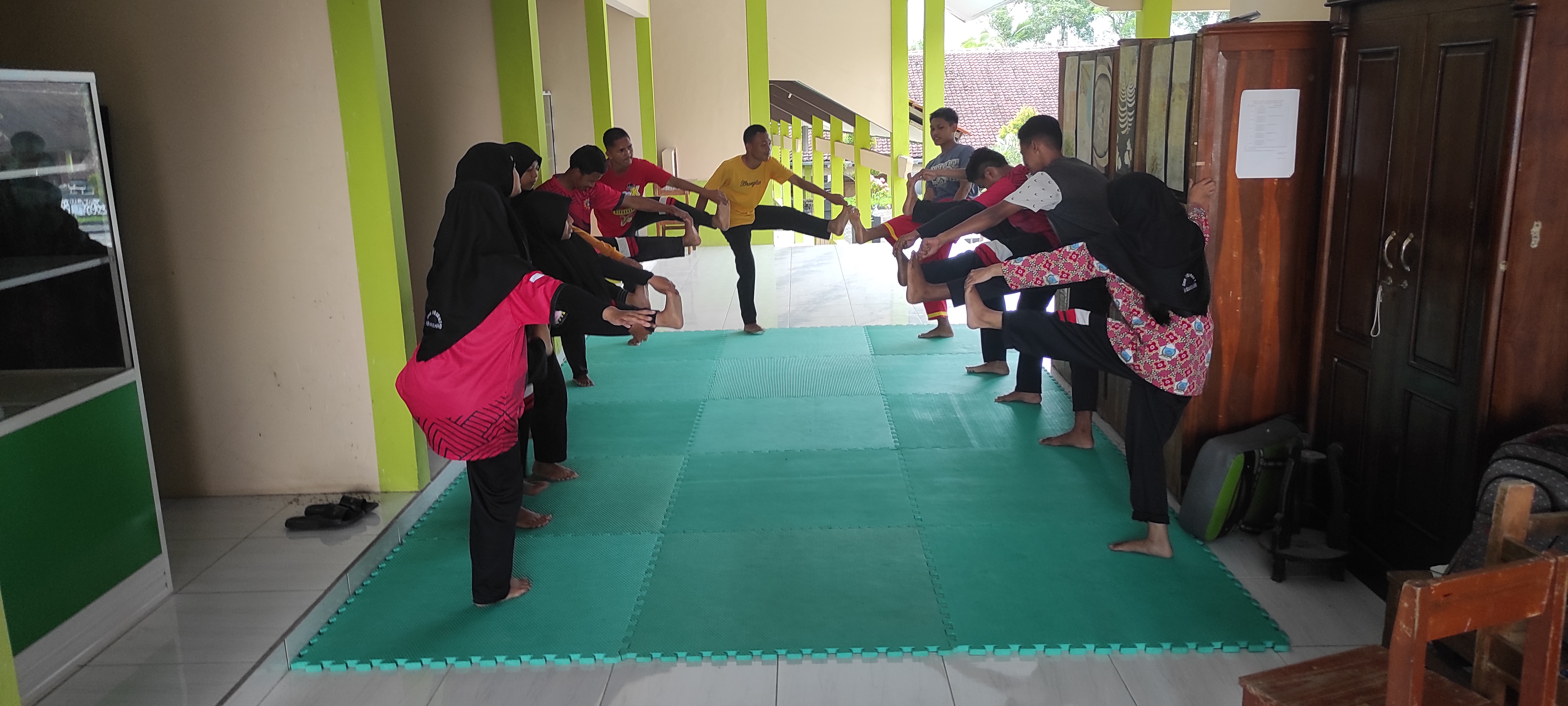 /web/images/silat5.jpg