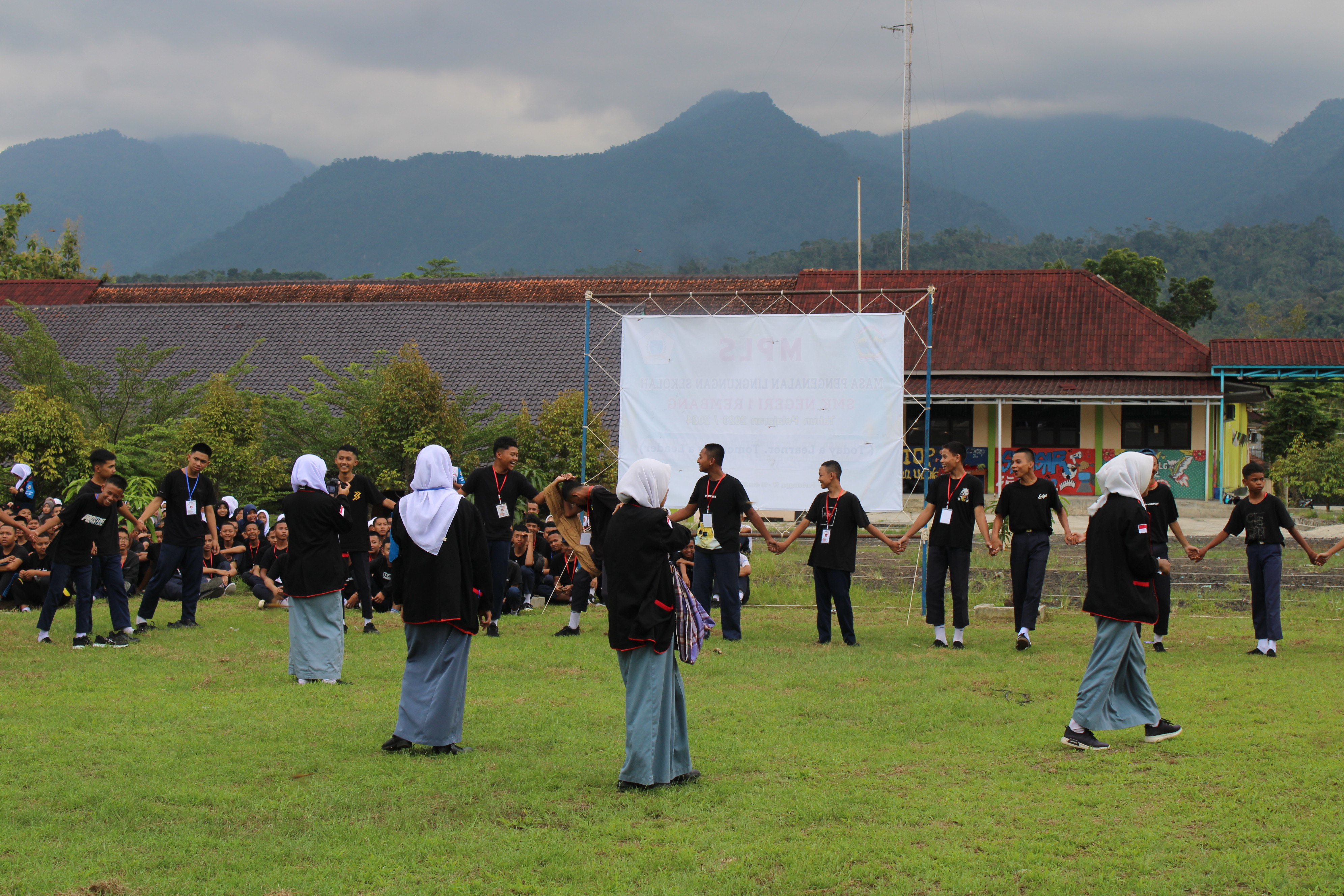 Kegiatan MPLS Tahun Ajaran 2023/2024 di SMKN 1 Rembang Purbalingga