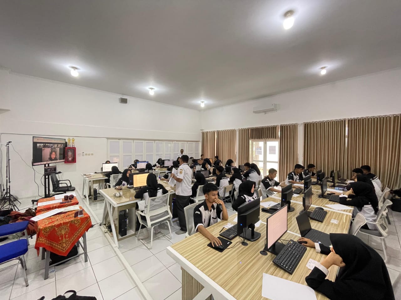 SMK Negeri 1 Rembang Gelar Tes Kompetensi Akademik untuk Siswa Kelas XII